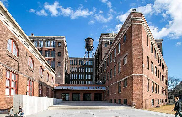 Mana Contemporary Art Center USA